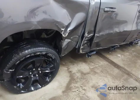 2021 Ram 1500 Big Horn 4X4 5'7 Box из США, поврежденный, VIN 1C6RRFFG3MN682148